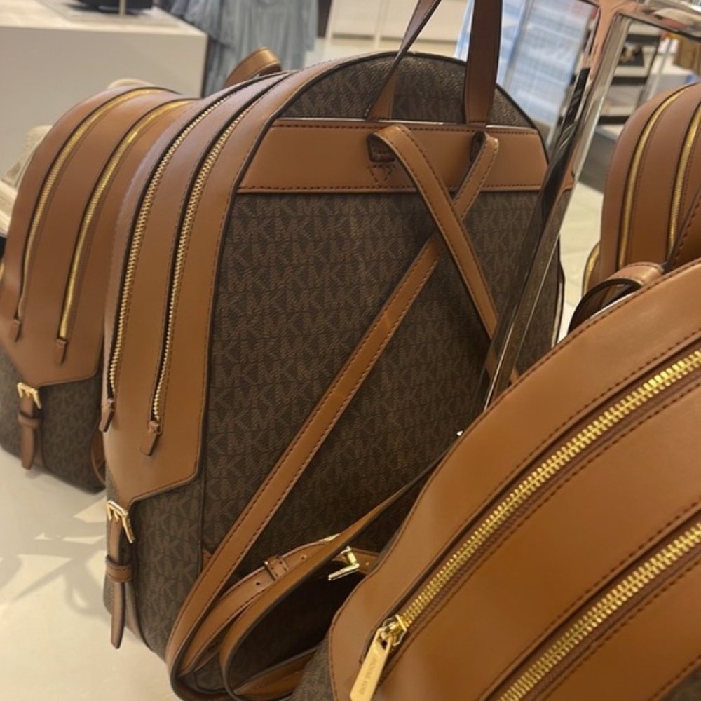 Michael Kors Jaycee Large Zip Pocket Backpack Brown - Picture 4 of 16